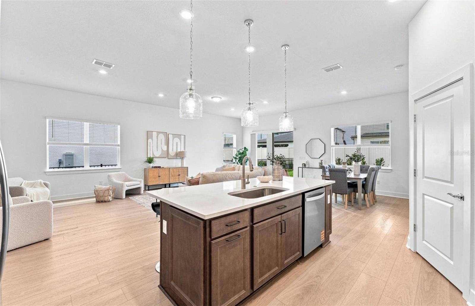 1703 VALIER PT — photo 3