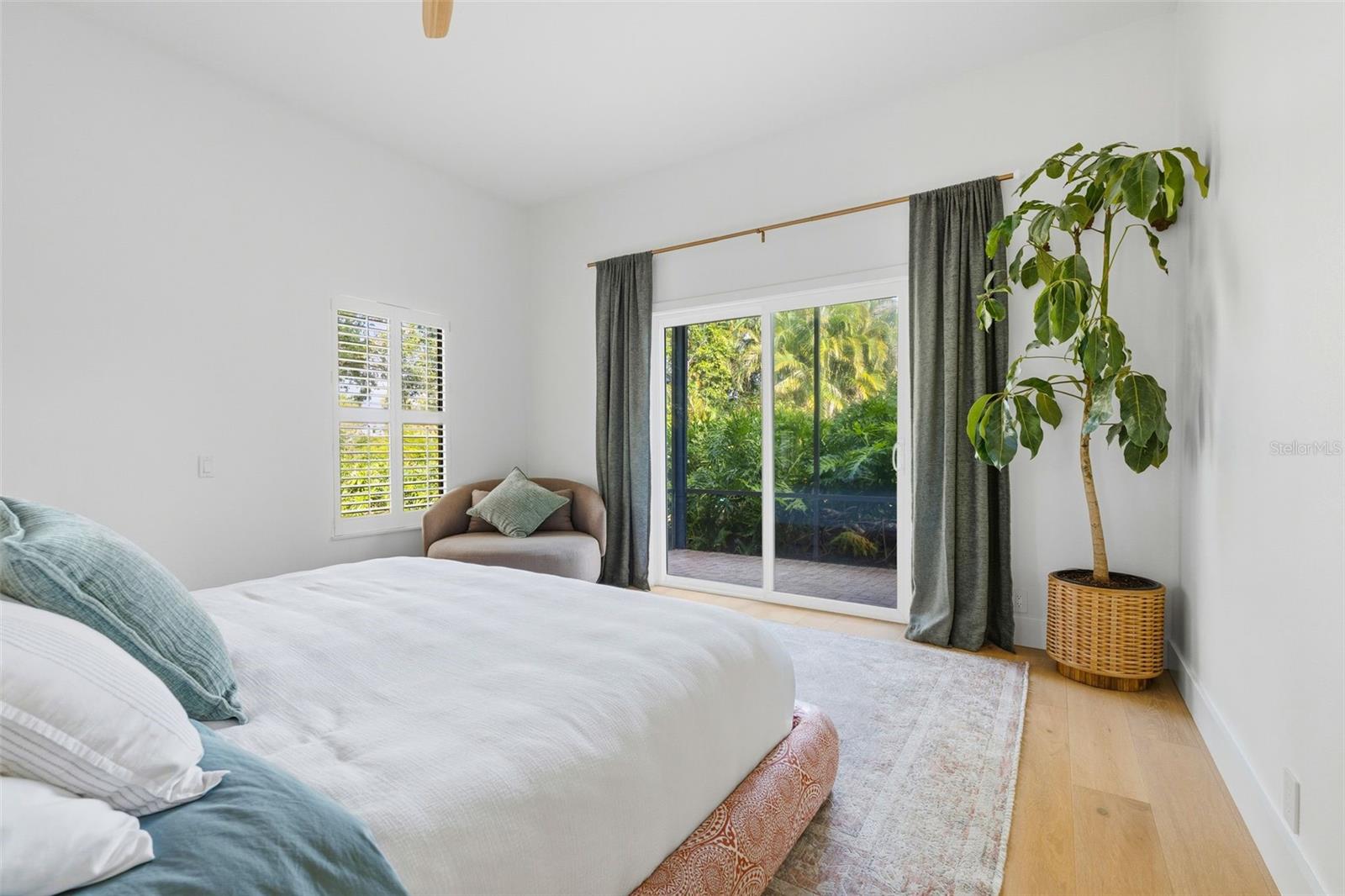 6349 RAVENWOOD WAY — photo 23