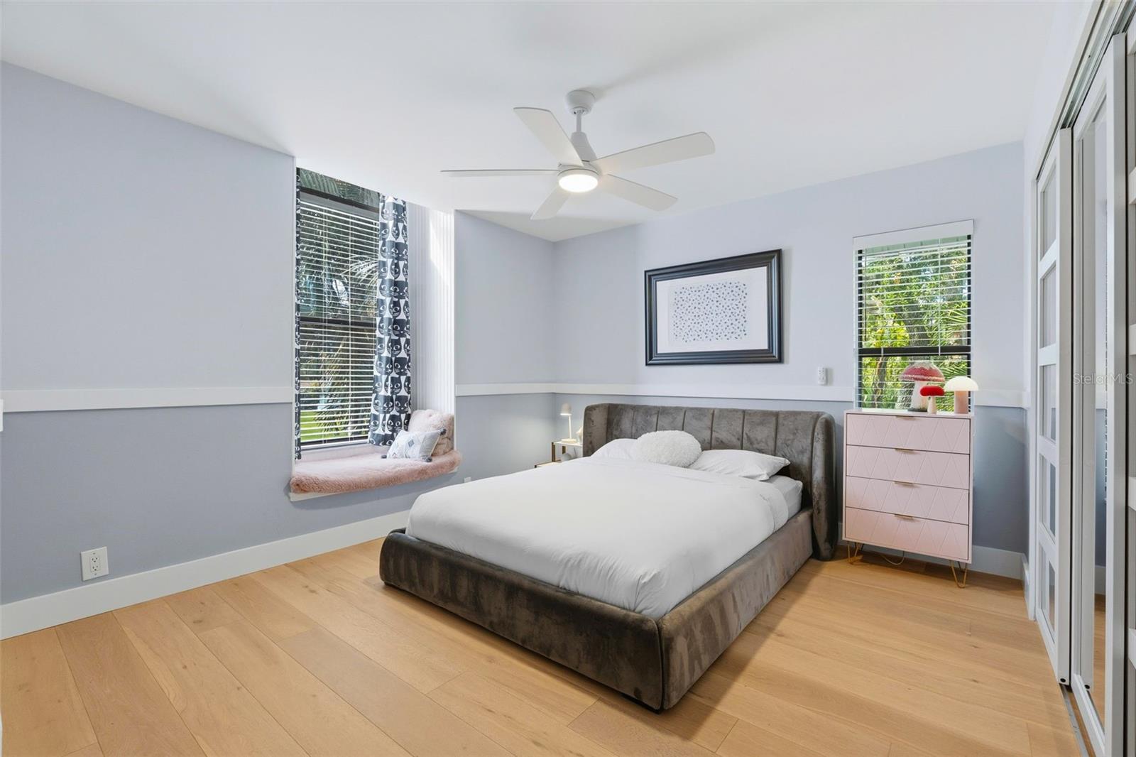 6349 RAVENWOOD WAY — photo 35