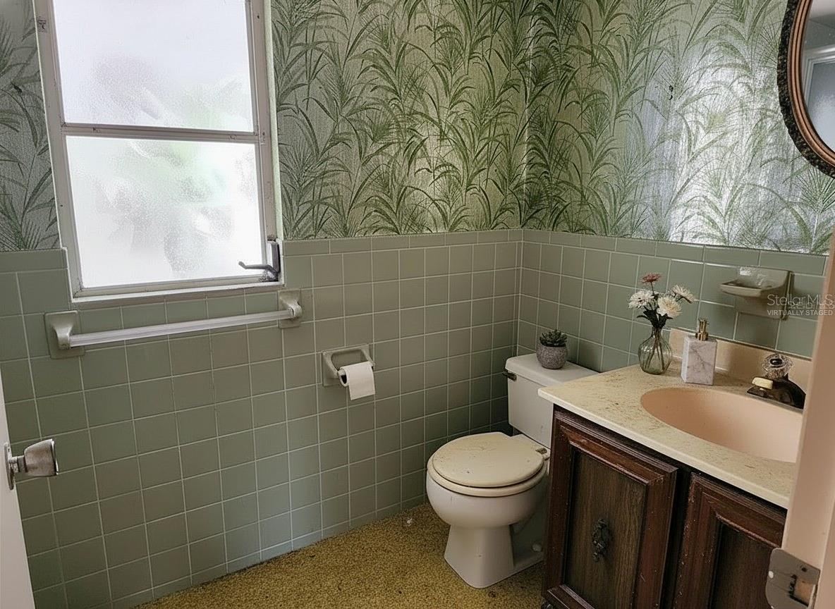 286 SHAMROCK DR — photo 39