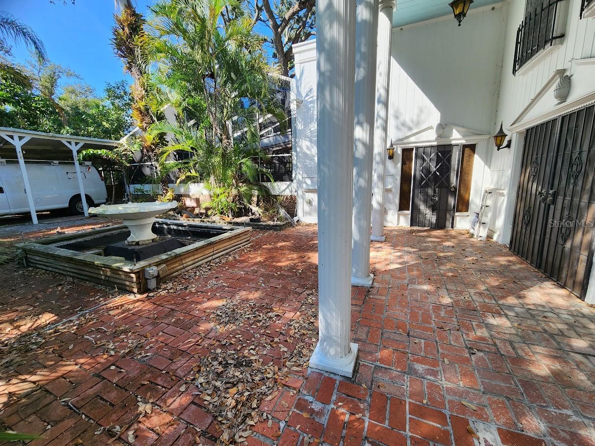 286 SHAMROCK DR — photo 35