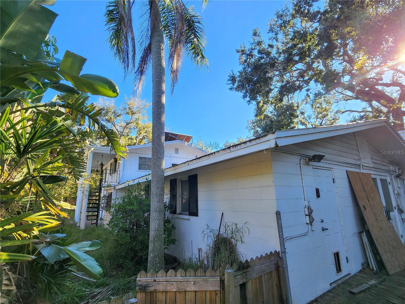 286 SHAMROCK DR — photo 46