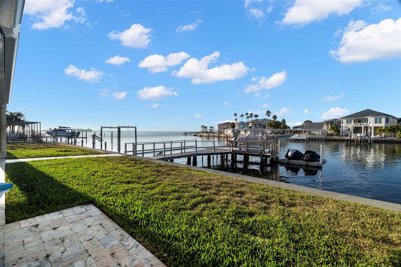 2288 EDYTHE DR — photo 38