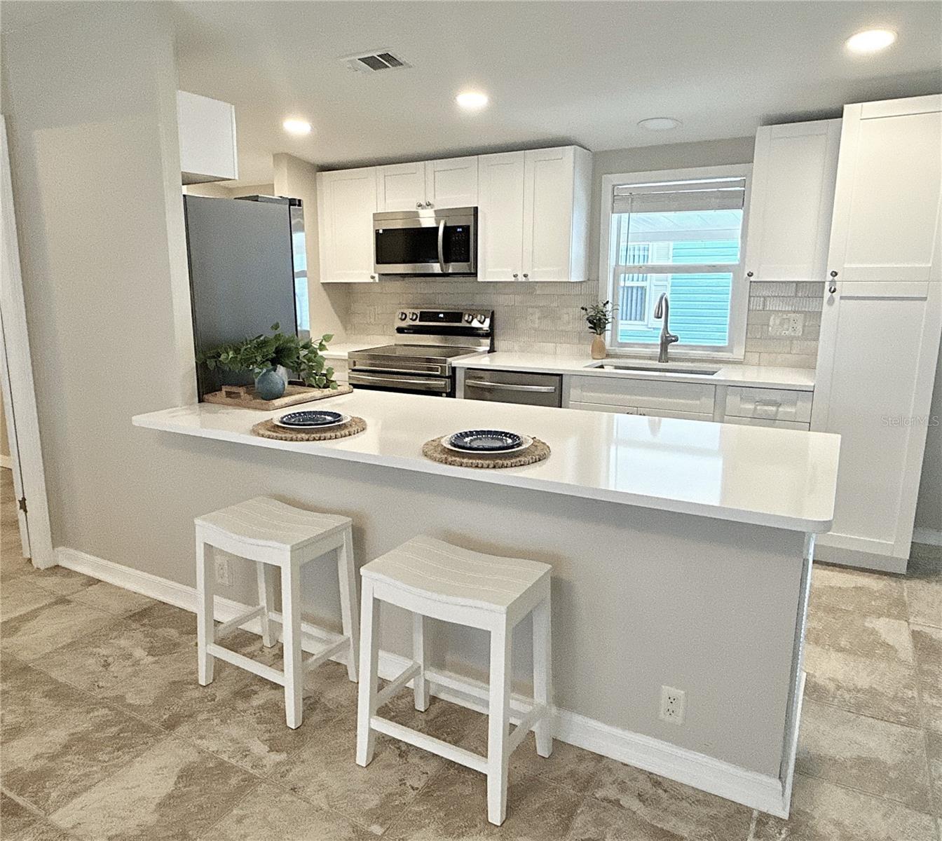 7107 MOUNT ESSEX DR NE #520 — photo 9