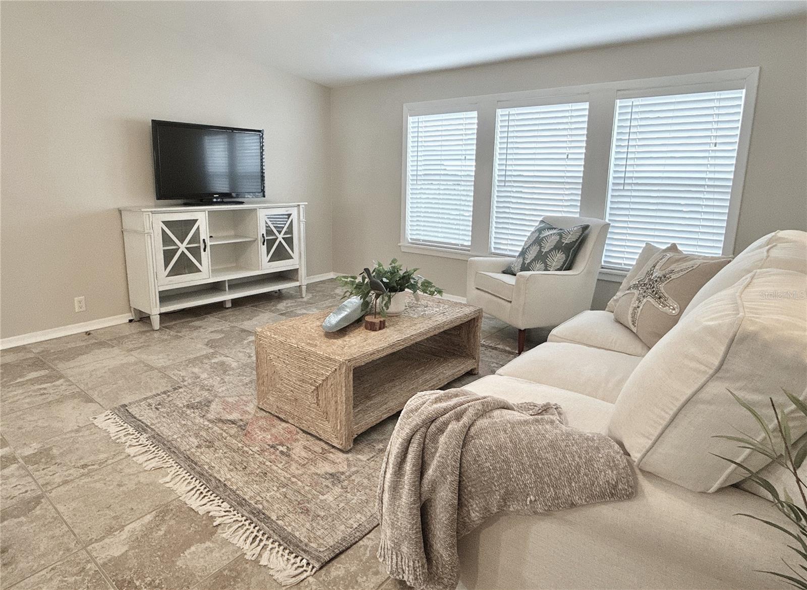 7107 MOUNT ESSEX DR NE #520 — photo 8