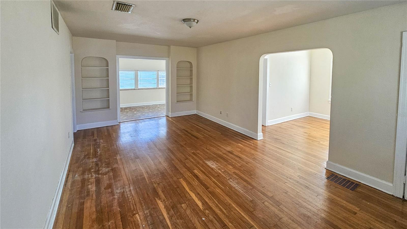 860 16TH AVE S — photo 5