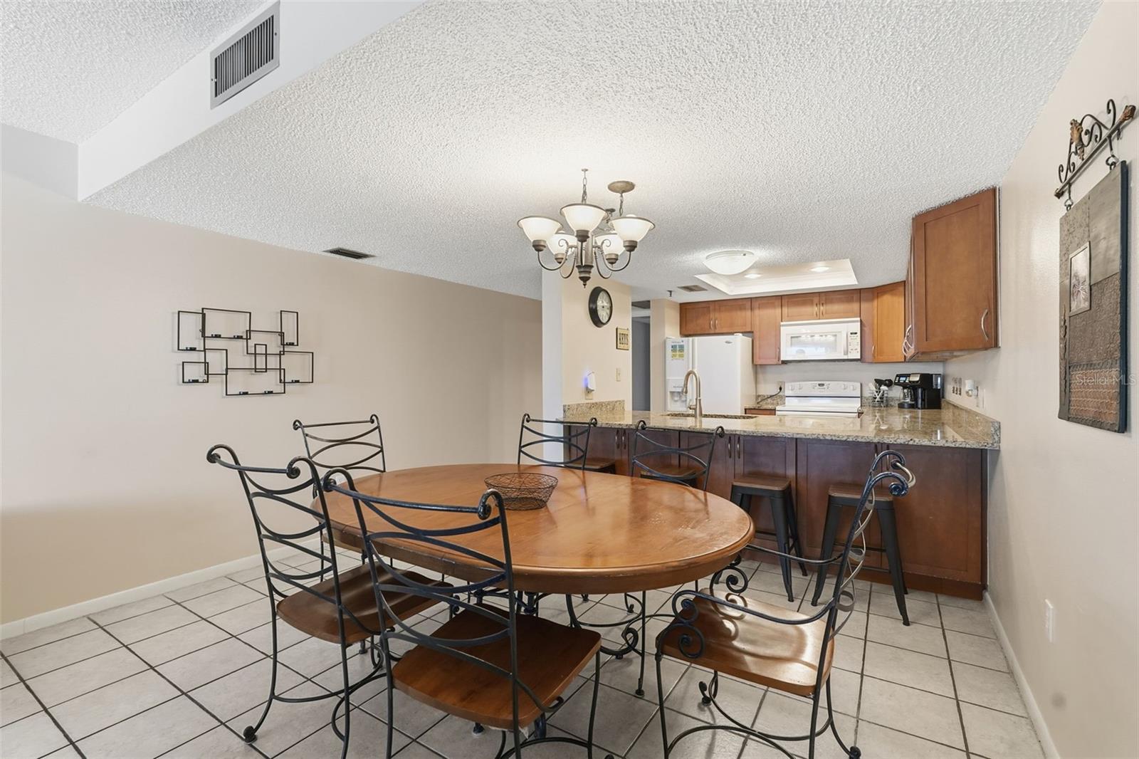 17450 GULF BLVD #104 — photo 33