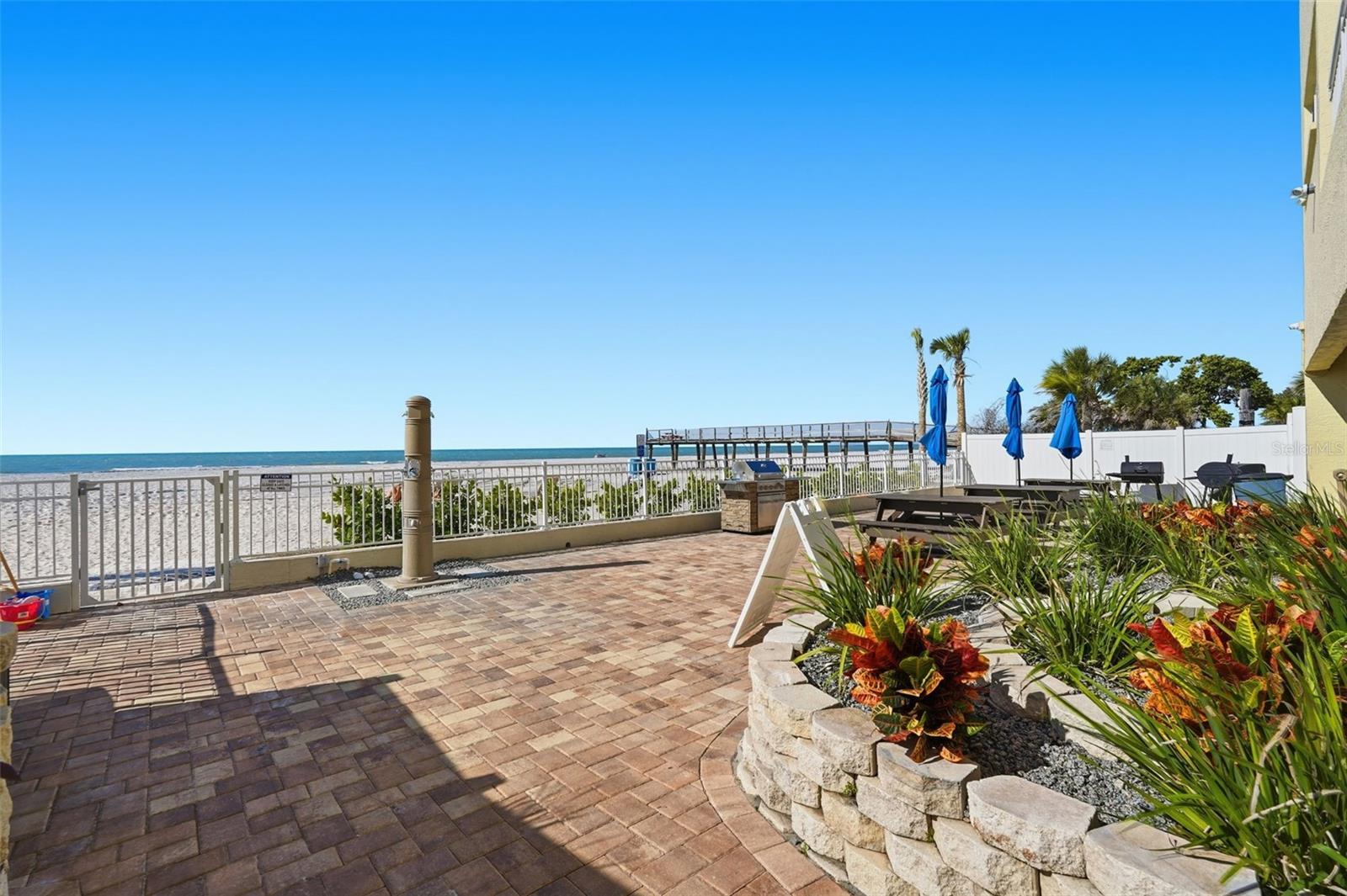 17450 GULF BLVD #104 — photo 36