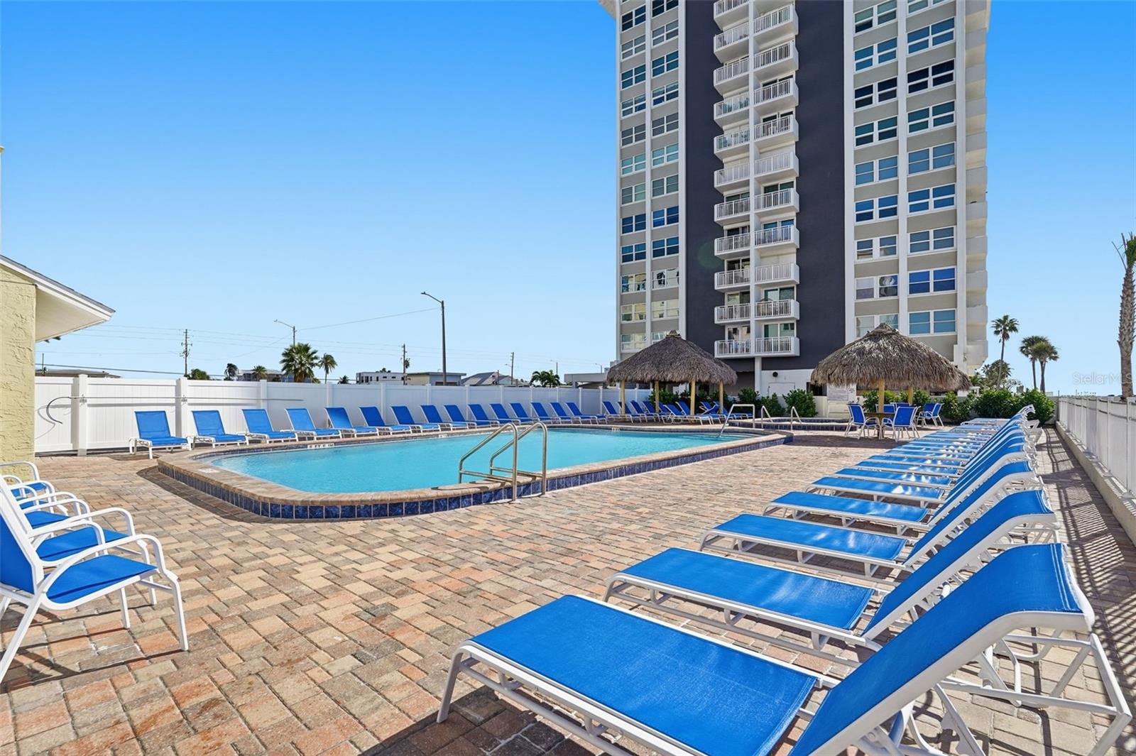 17450 GULF BLVD #104 — photo 39