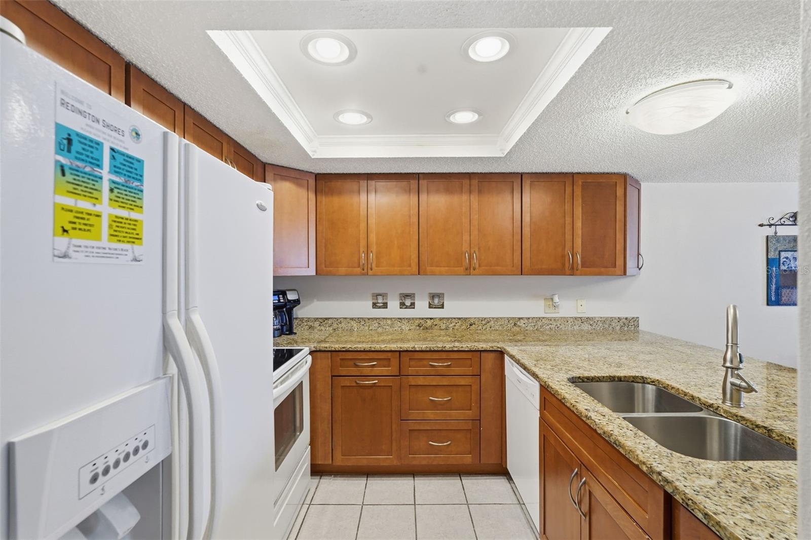 17450 GULF BLVD #104 — photo 31