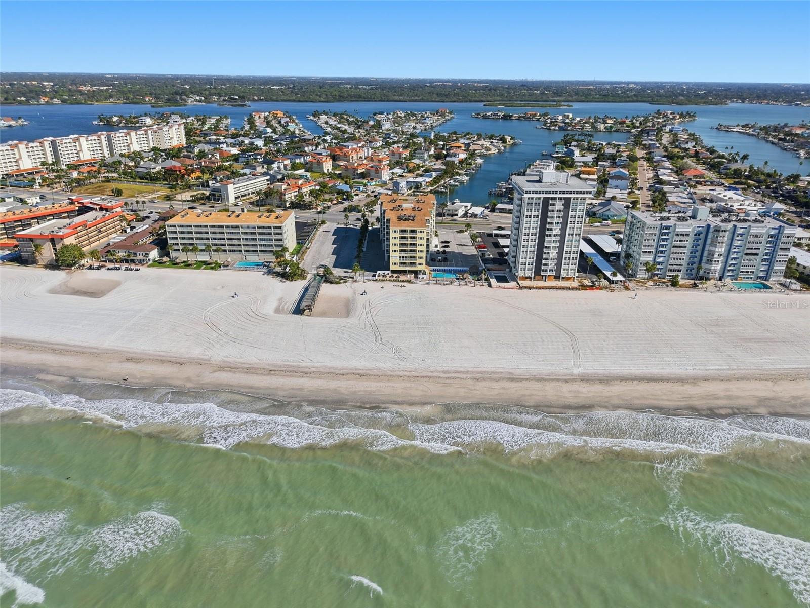 17450 GULF BLVD #104 — photo 7