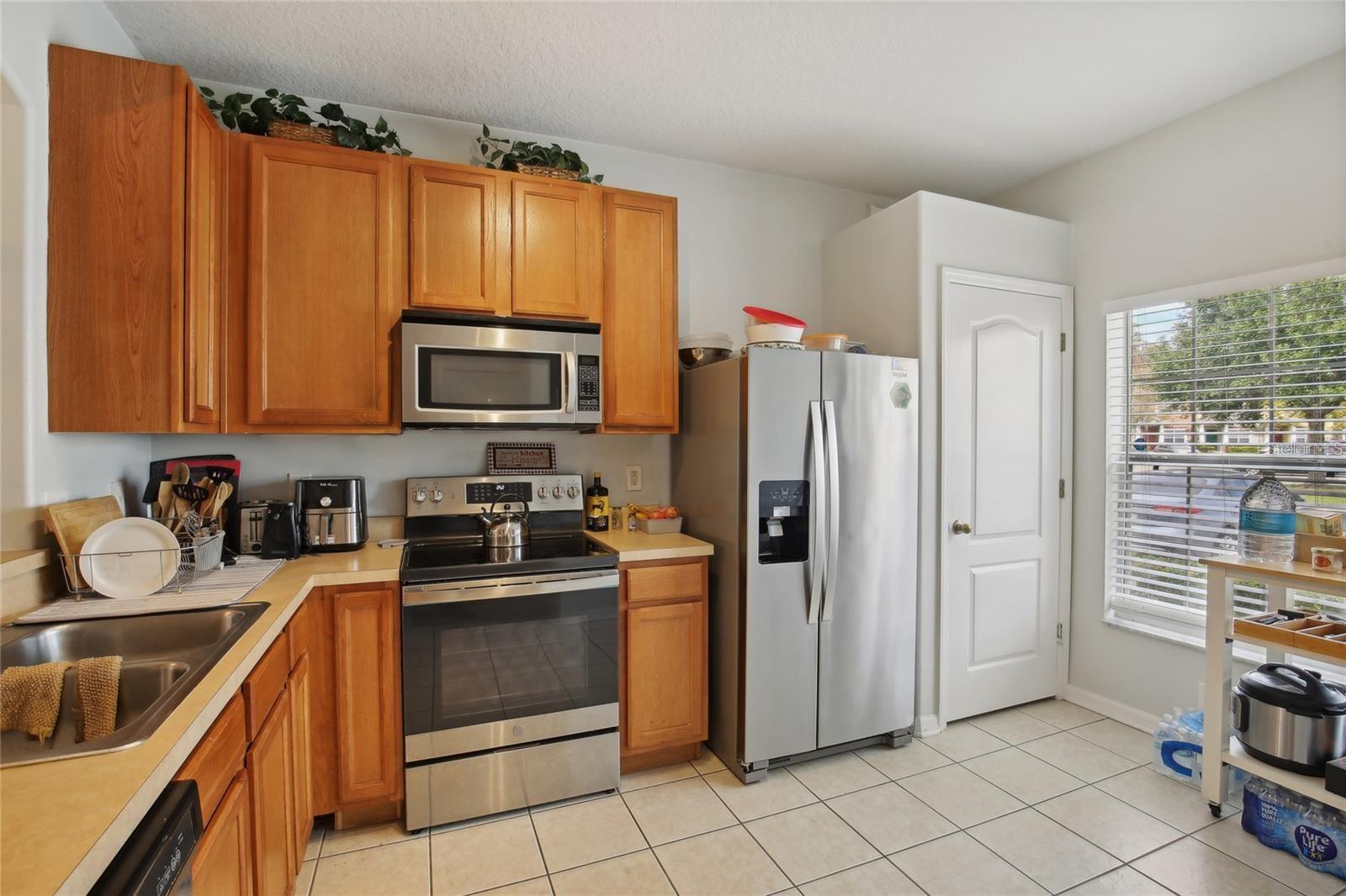 30352 ELDERWOOD DR — photo 3