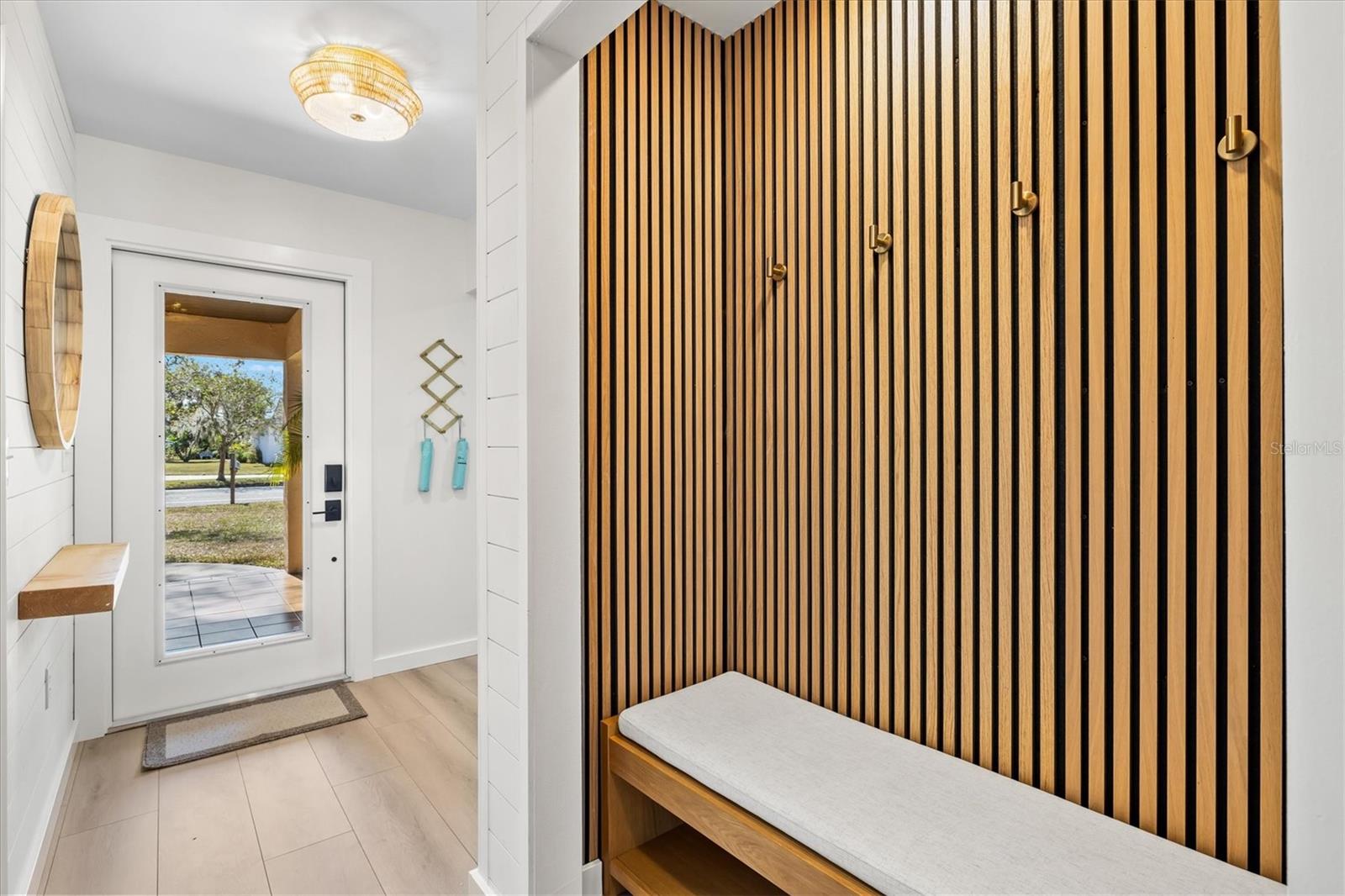 2641 HYDE PARK ST — photo 3