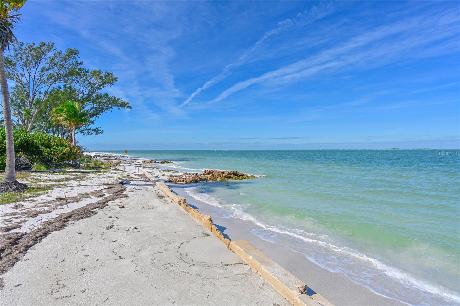 839 N SHORE DR — photo 4