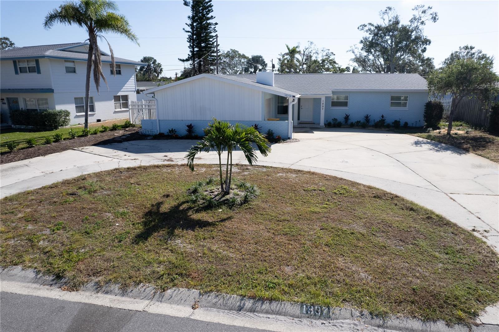1897 DOLPHIN BLVD S — photo 2