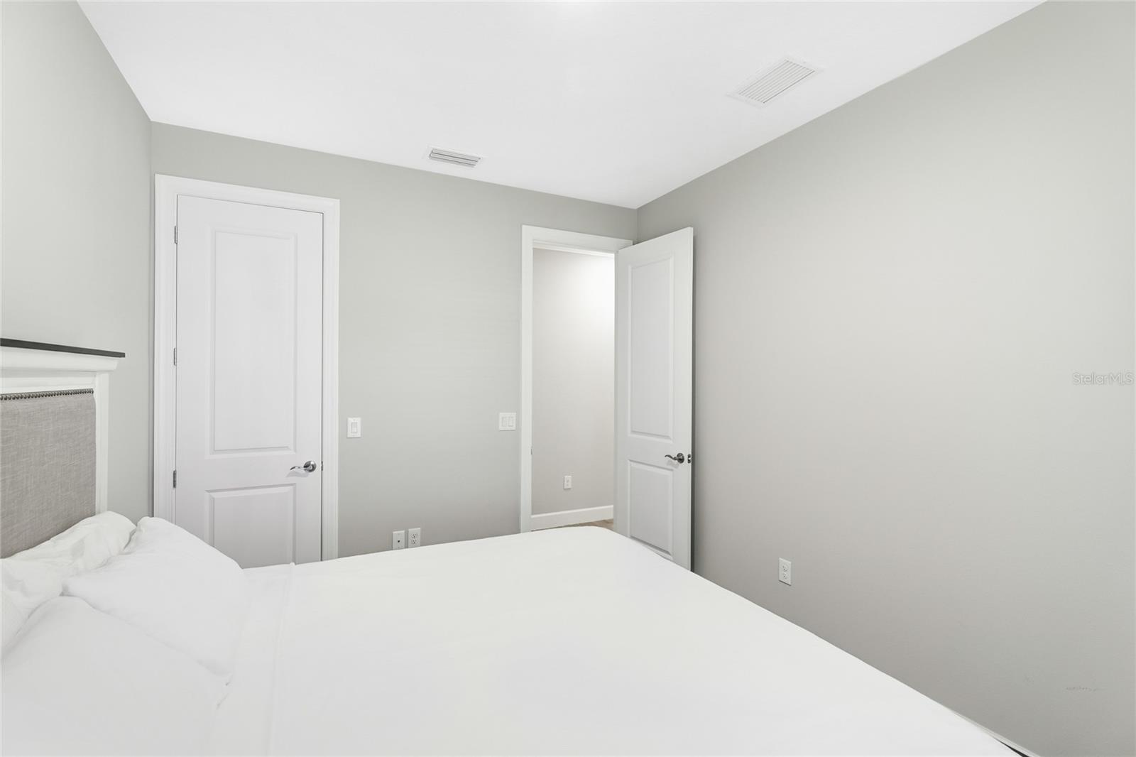 10414 INGLENOOK TER — photo 30