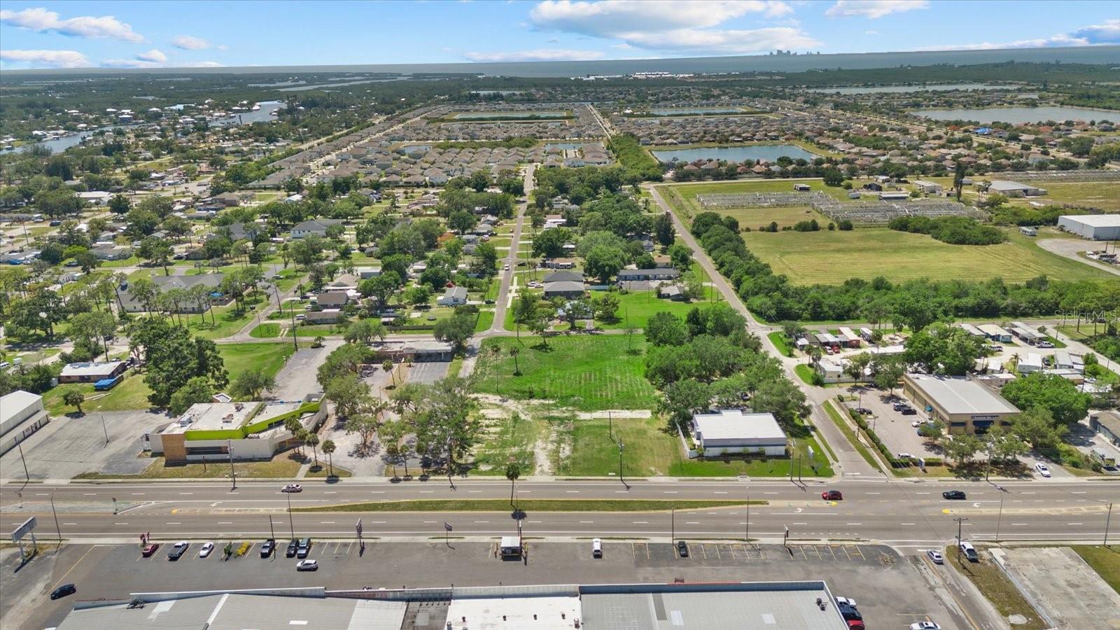 610 N US HIGHWAY 41 — photo 11