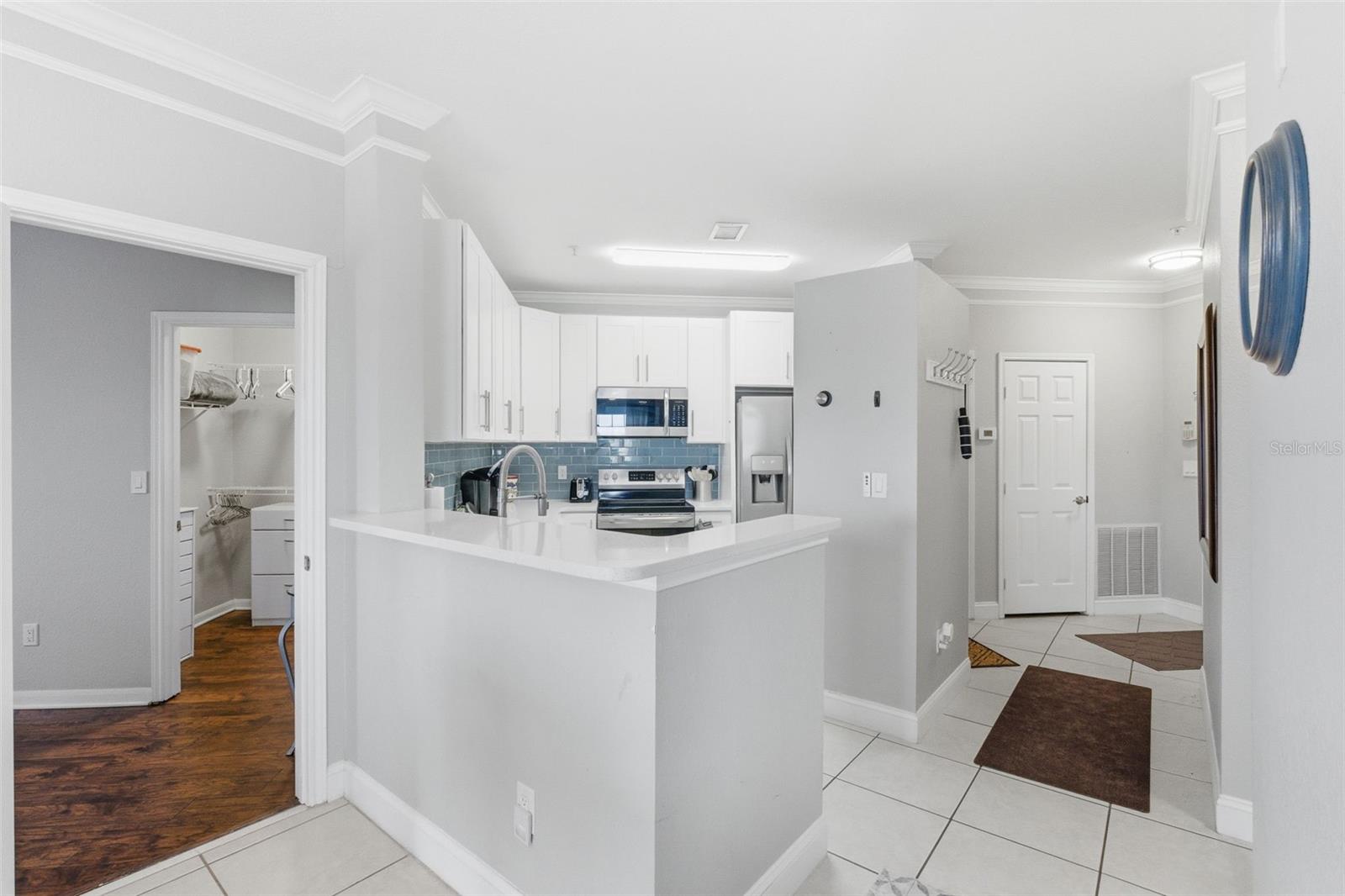 4345 BAYSIDE VILLAGE DR #302 — photo 13