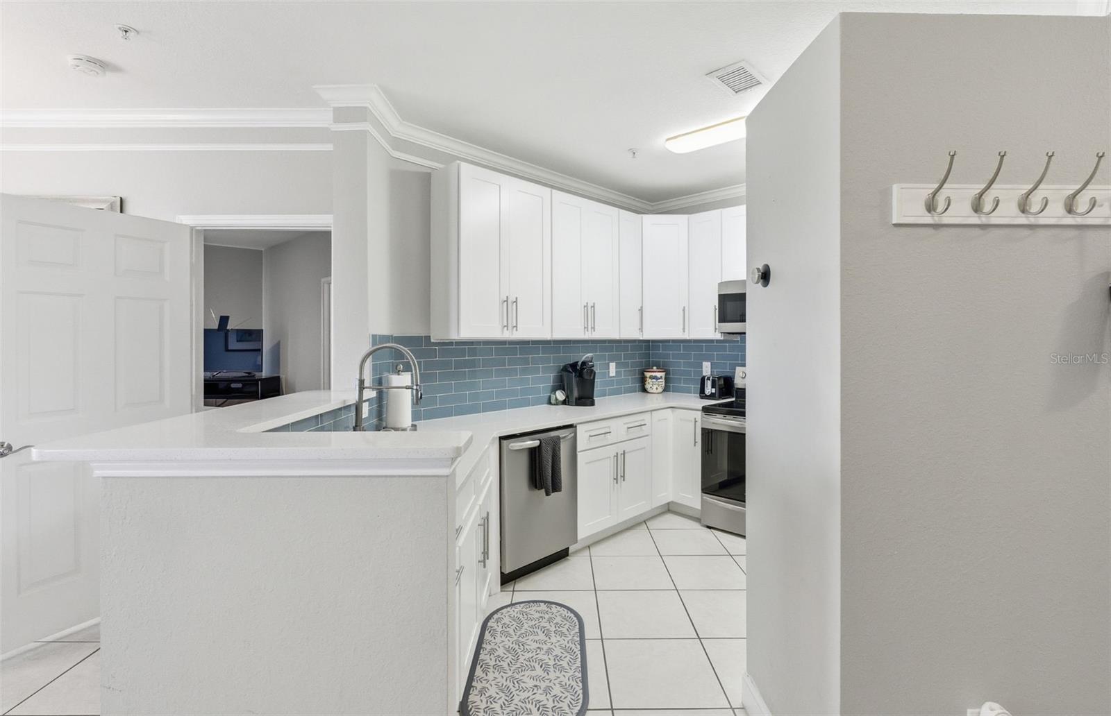 4345 BAYSIDE VILLAGE DR #302 — photo 14