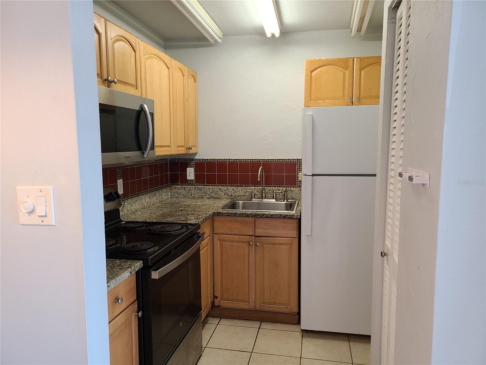 2763 WOODGATE LN #207 — photo 3