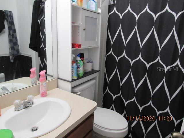 1944 GREENWOOD VALLEY DR — photo 10