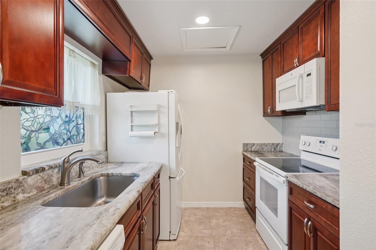 404 CORDOVA GRN #404 — photo 8