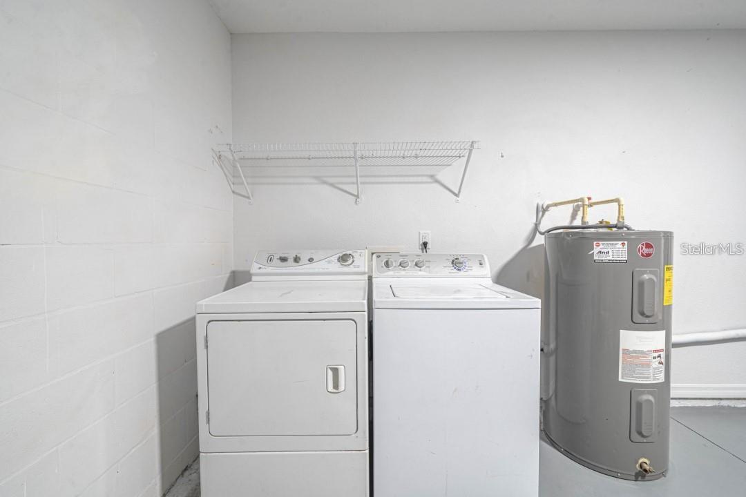 2025 PEACEFUL PALM ST — photo 17