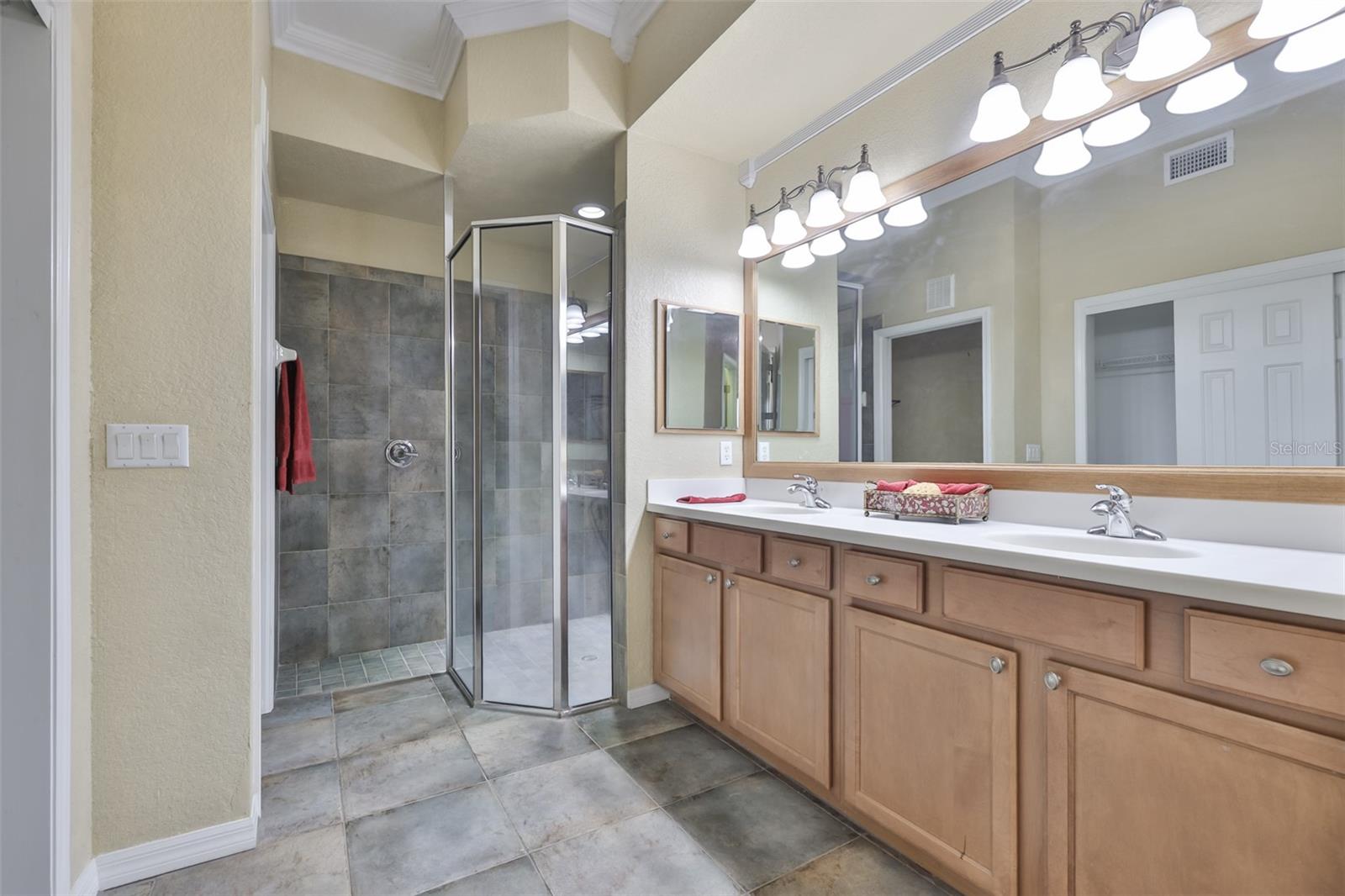 1324 EMERALD DUNES DR — photo 28
