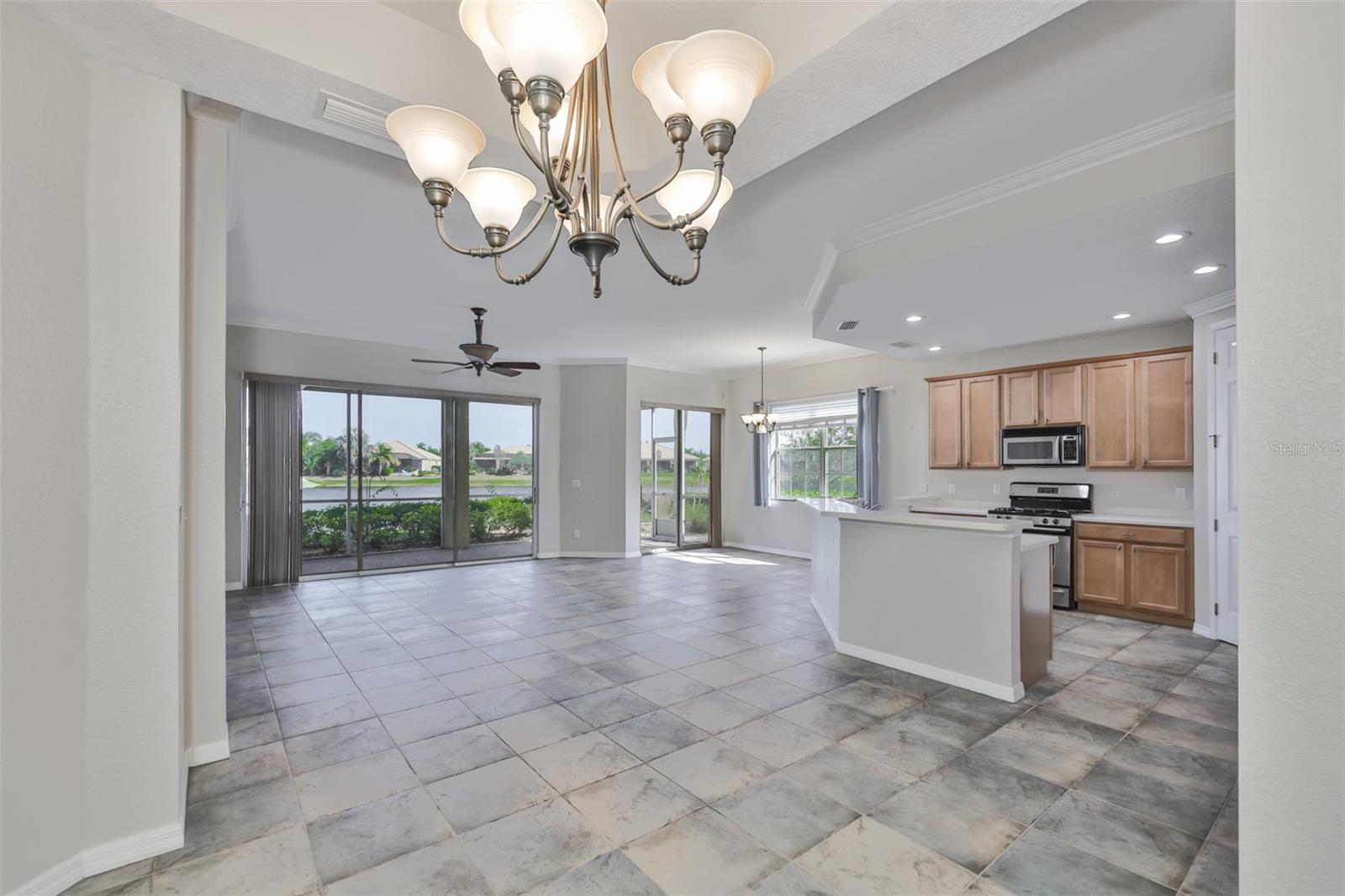 1324 EMERALD DUNES DR — photo 9