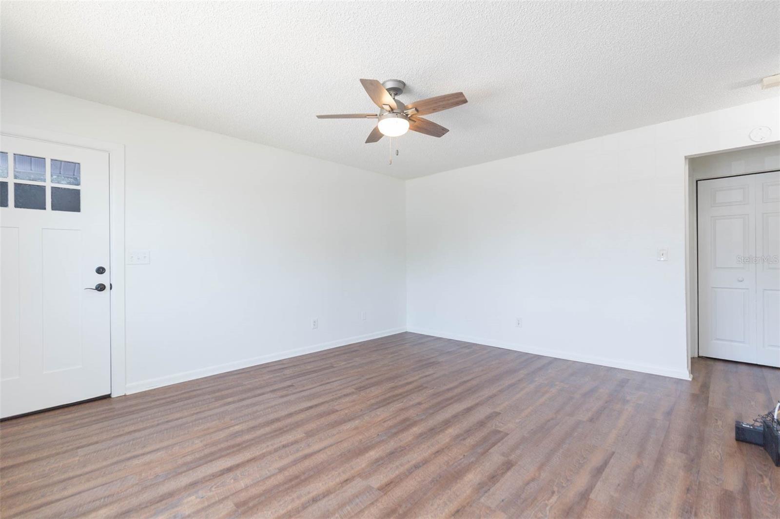 8510 N TAMPA ST #B — photo 12