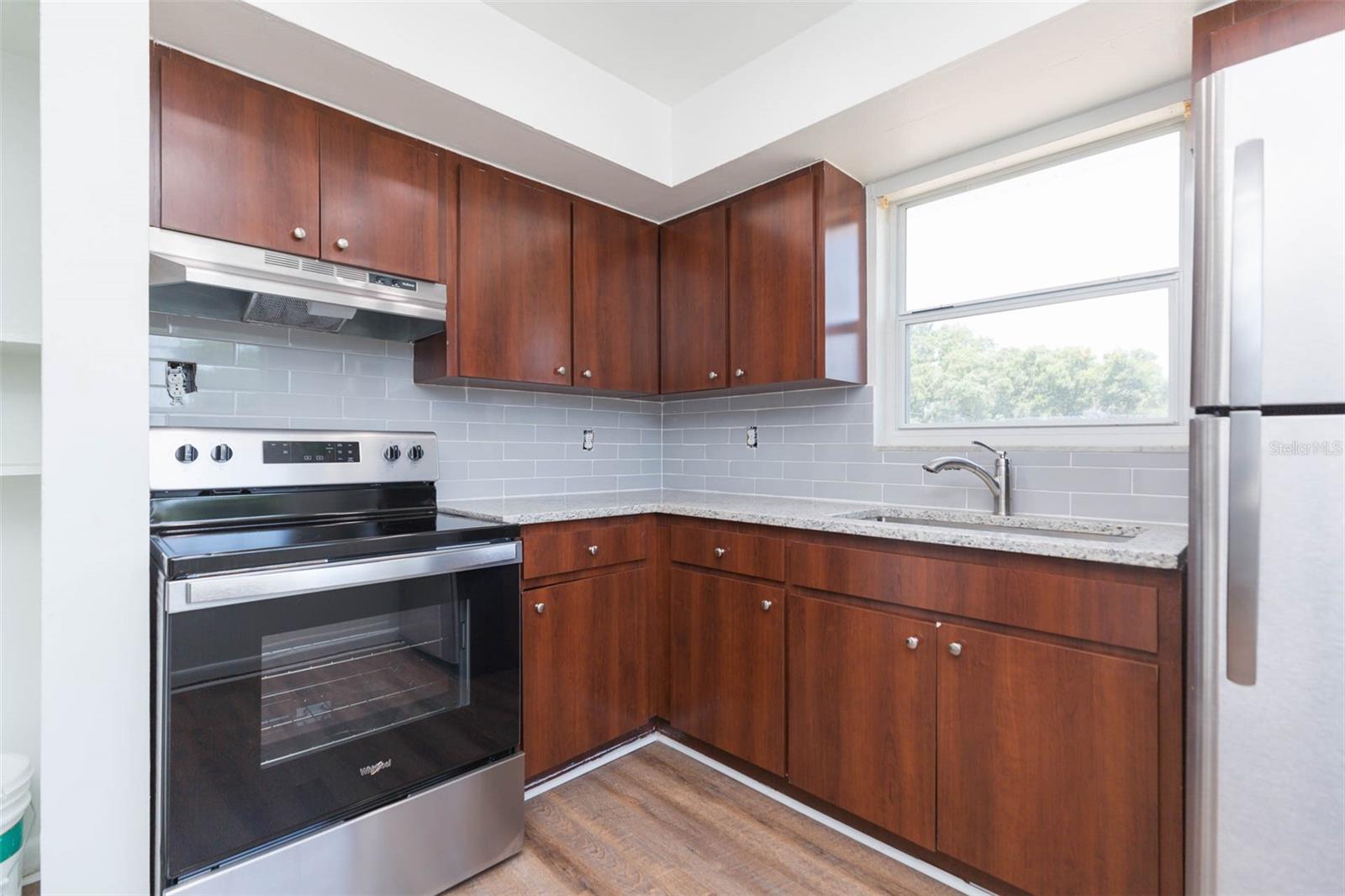 8510 N TAMPA ST #B — photo 6