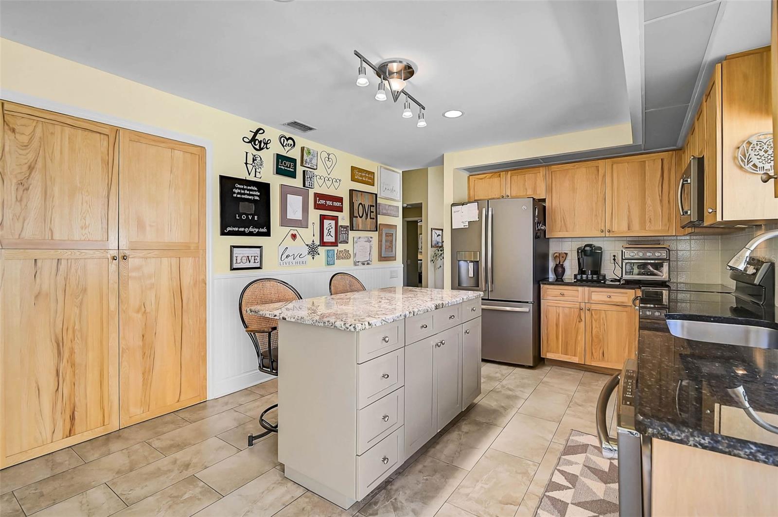 4041 MURFIELD DR E — photo 11