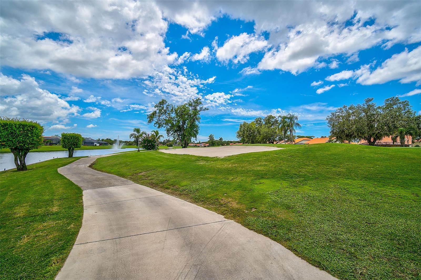 4041 MURFIELD DR E — photo 44