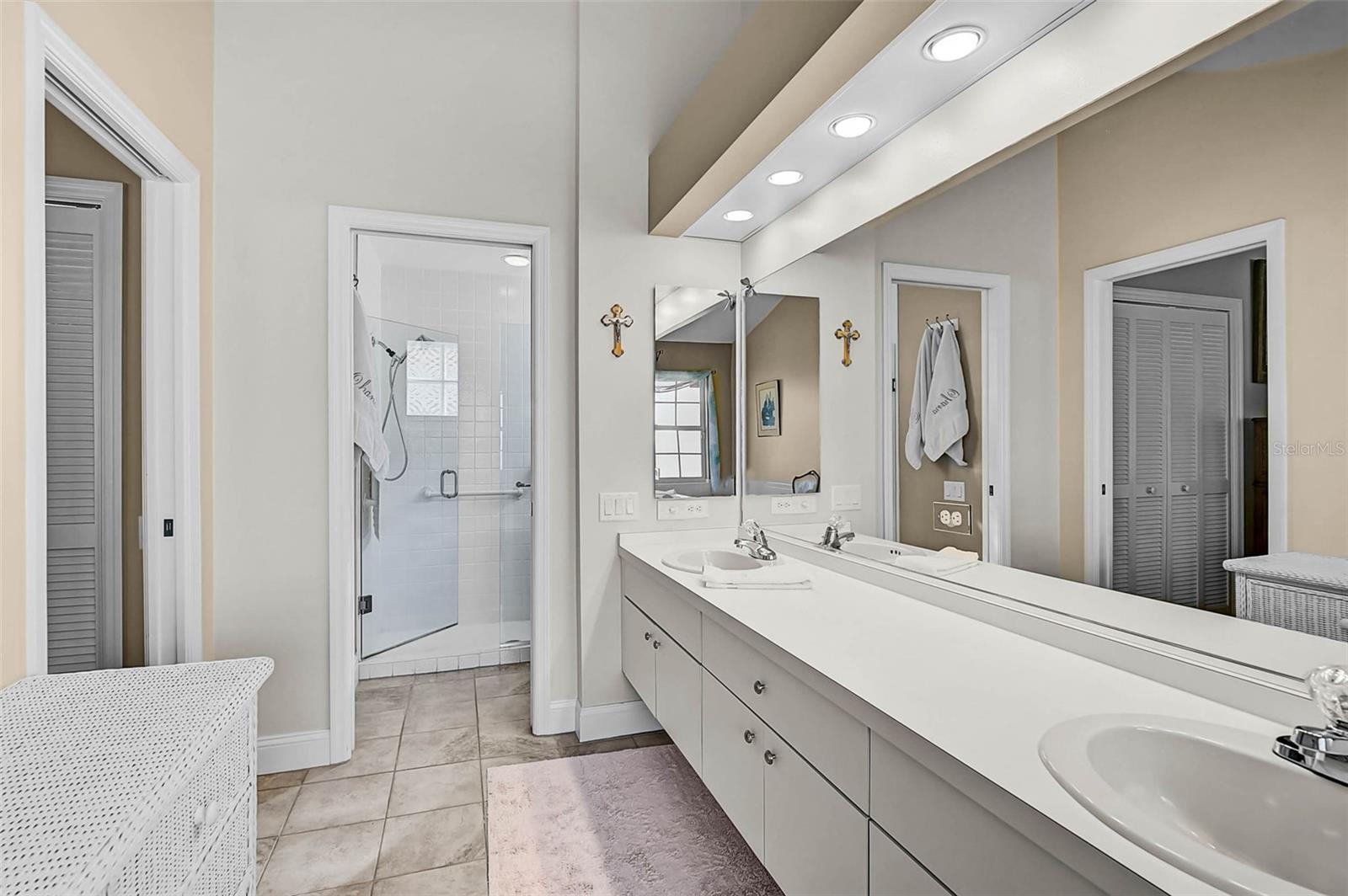 4041 MURFIELD DR E — photo 16