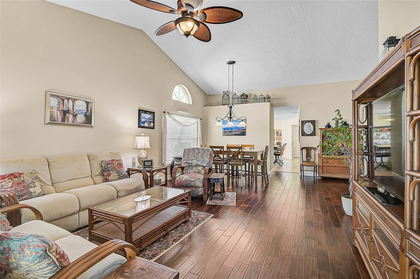 4041 MURFIELD DR E — photo 6