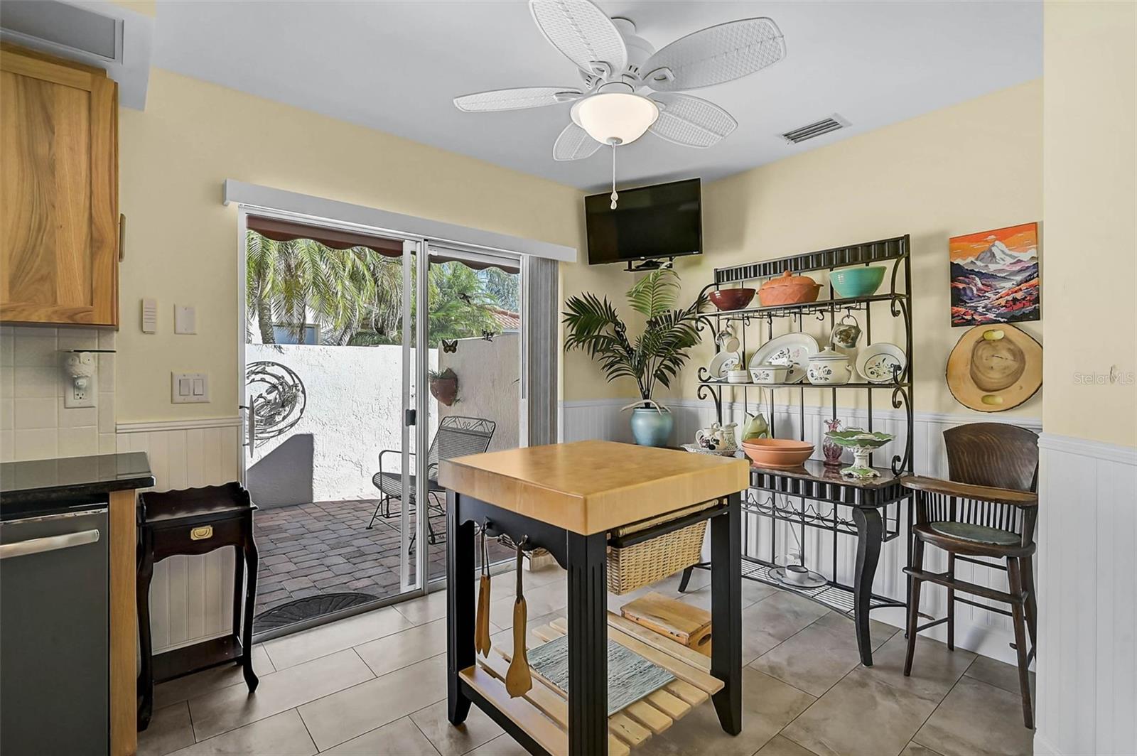 4041 MURFIELD DR E — photo 12