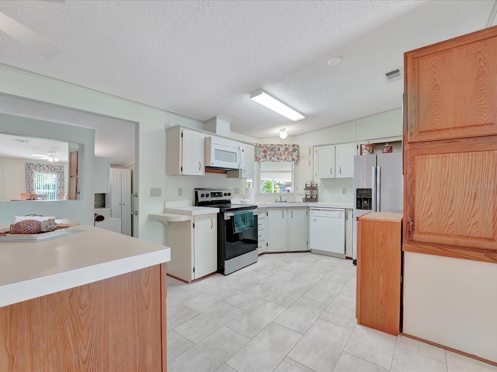 118 SAINT PIERRES WAY — photo 4