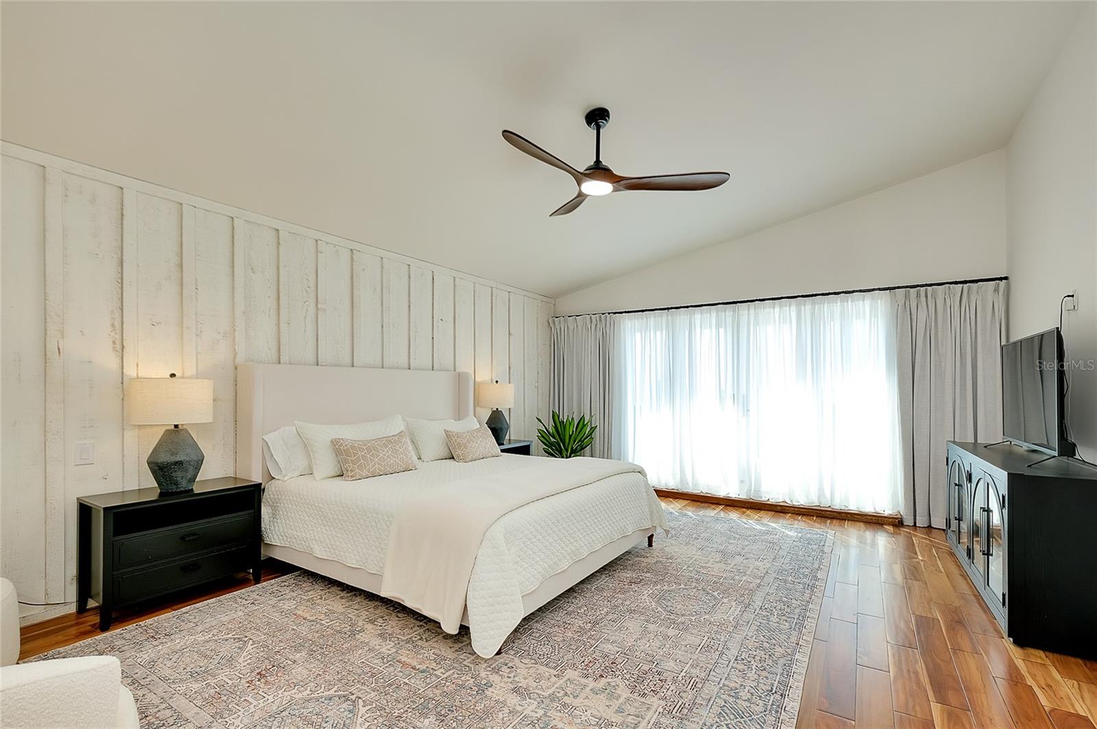 1089 BAYSHORE DR — photo 17