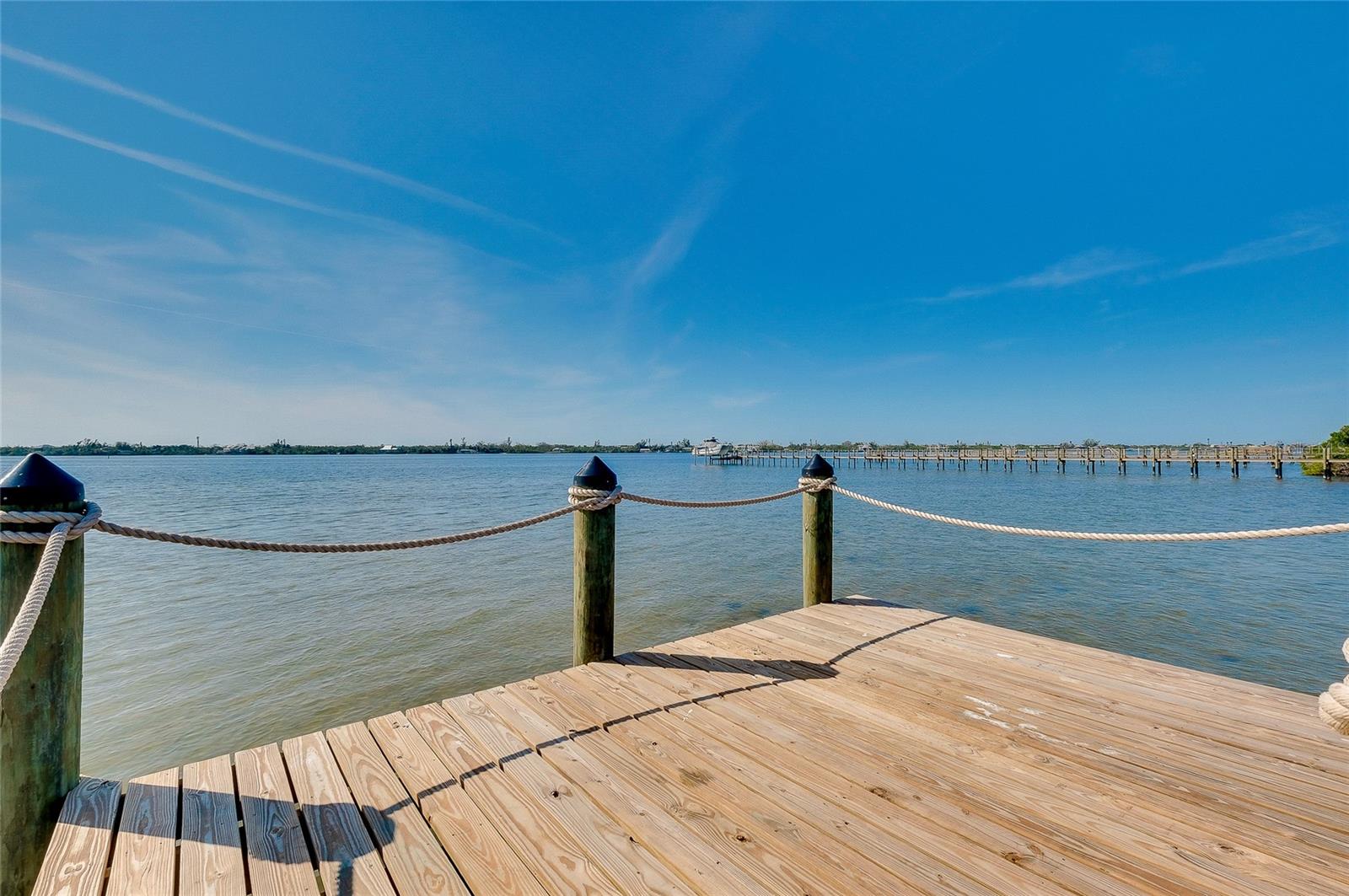 1089 BAYSHORE DR — photo 44