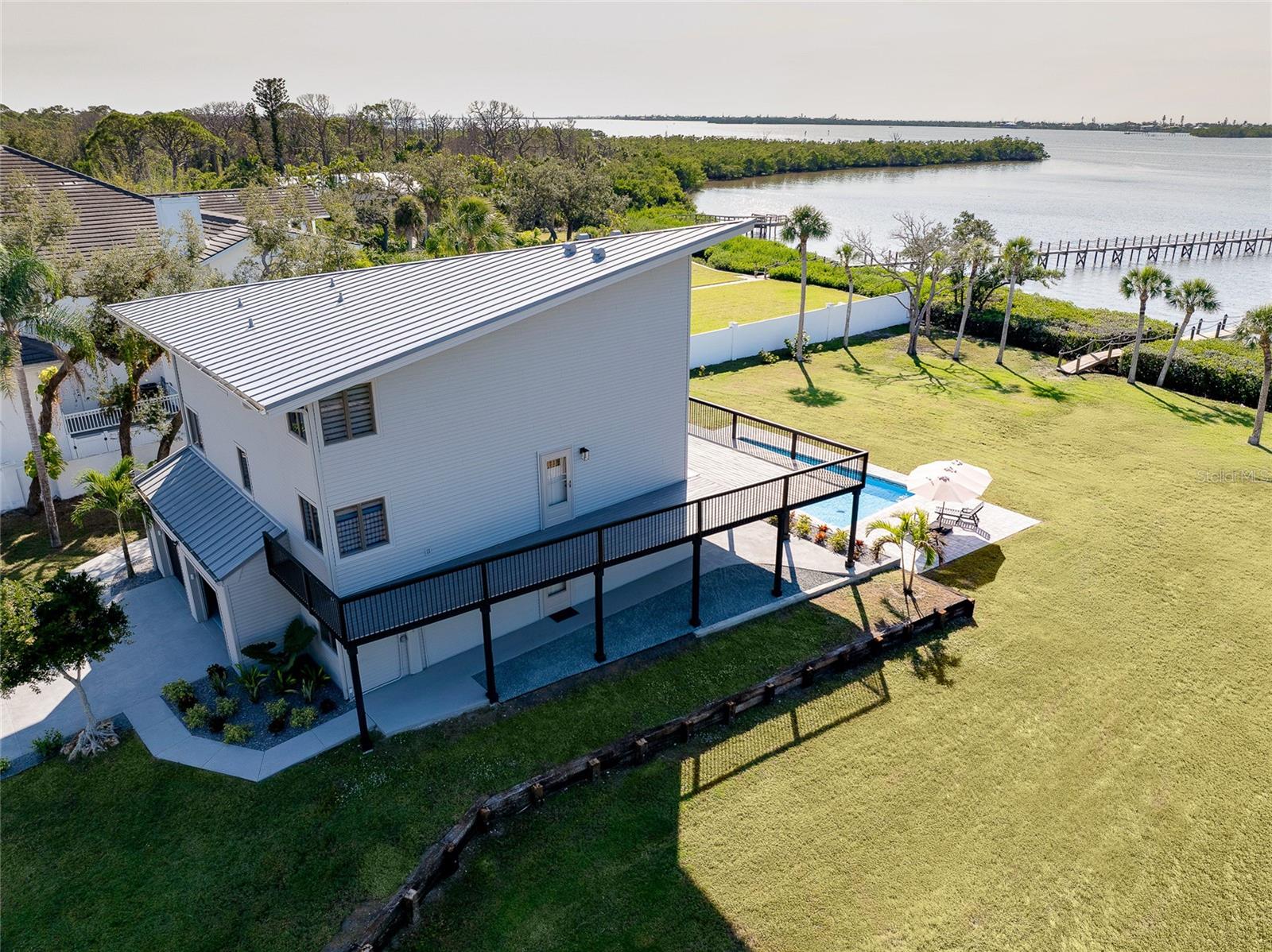 1089 BAYSHORE DR — photo 48