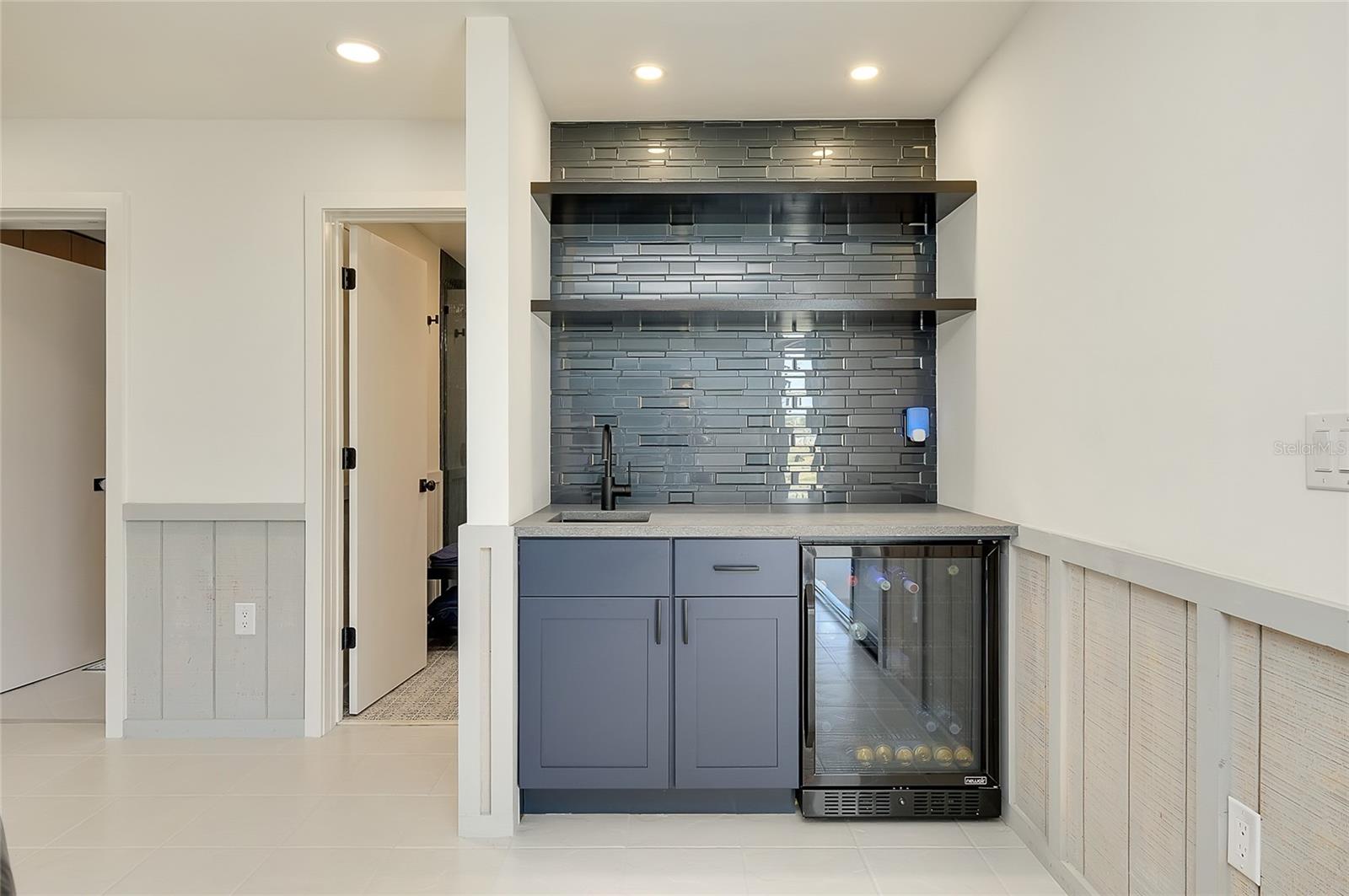 1089 BAYSHORE DR — photo 31