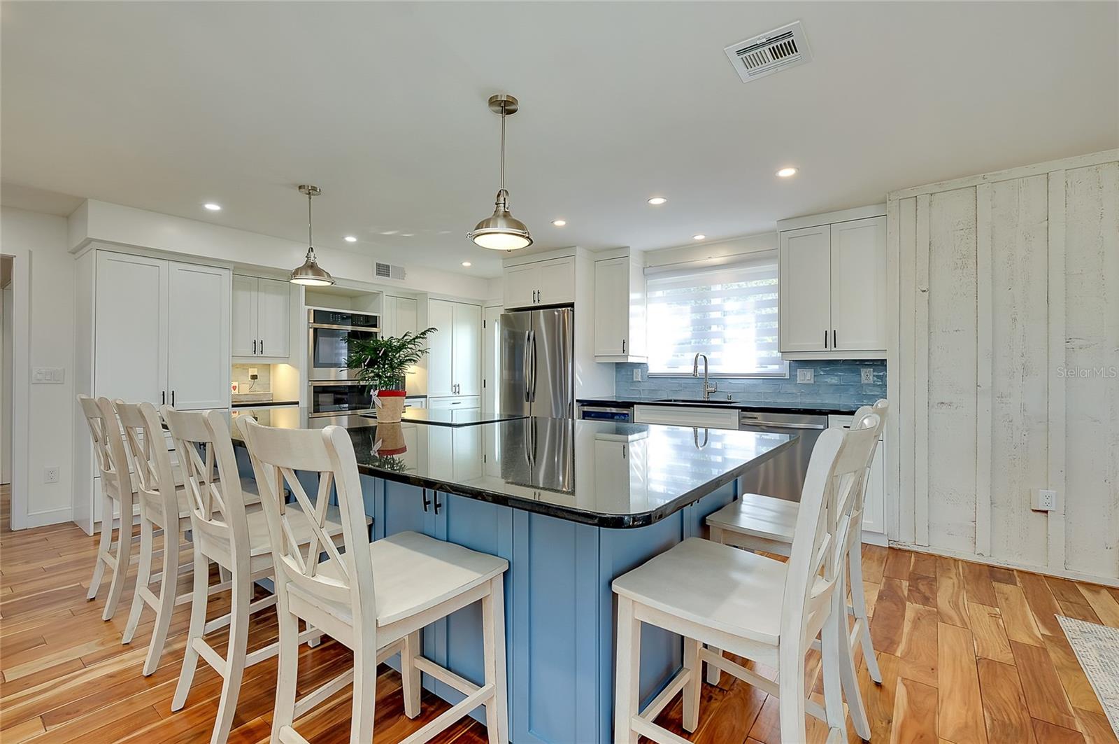 1089 BAYSHORE DR — photo 11
