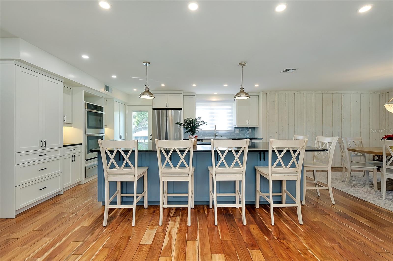 1089 BAYSHORE DR — photo 10