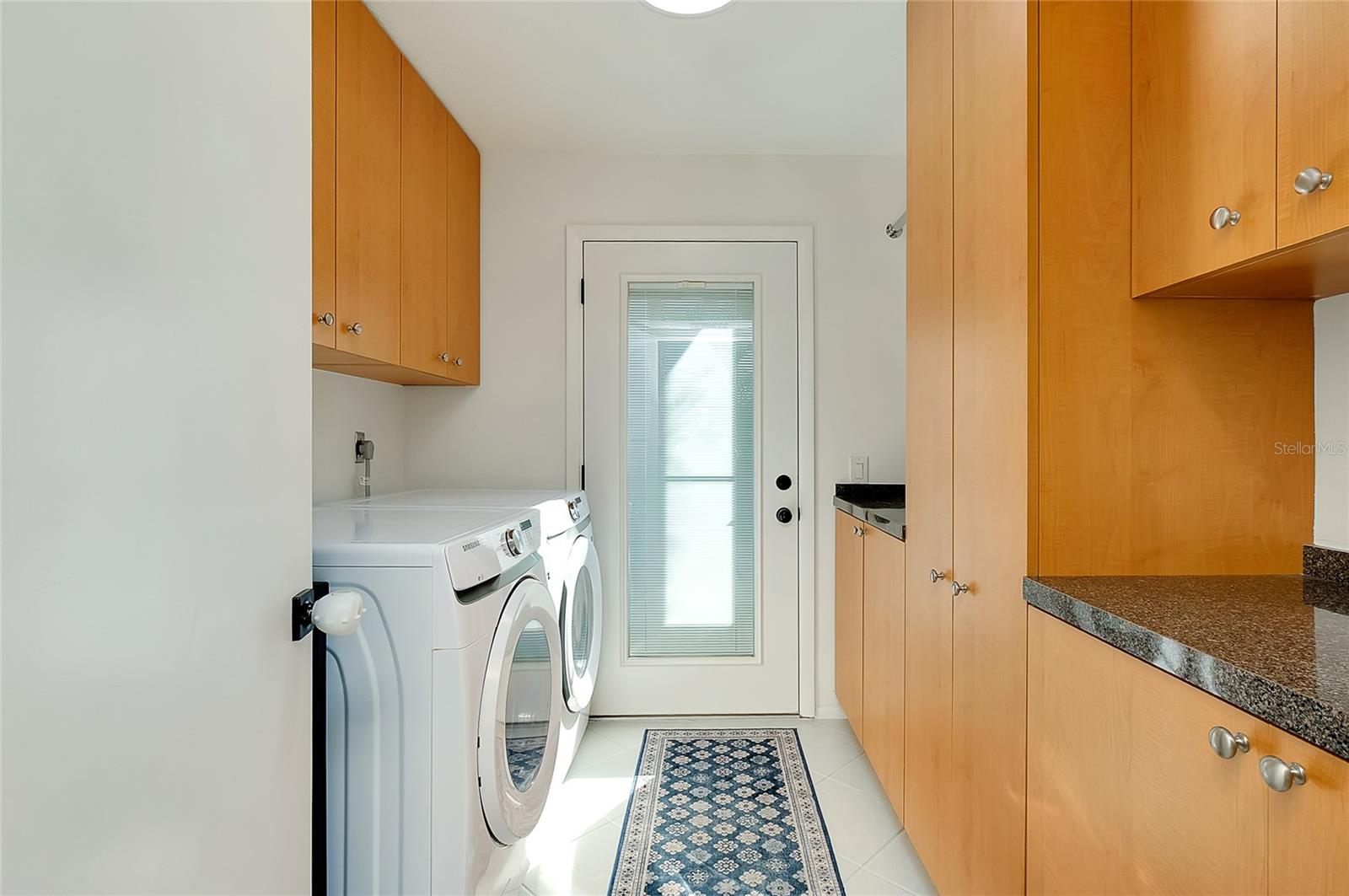 1089 BAYSHORE DR — photo 33