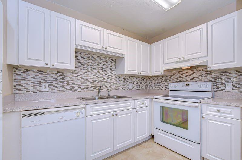 13693 ORANGE SUNSET DR #203 — photo 14