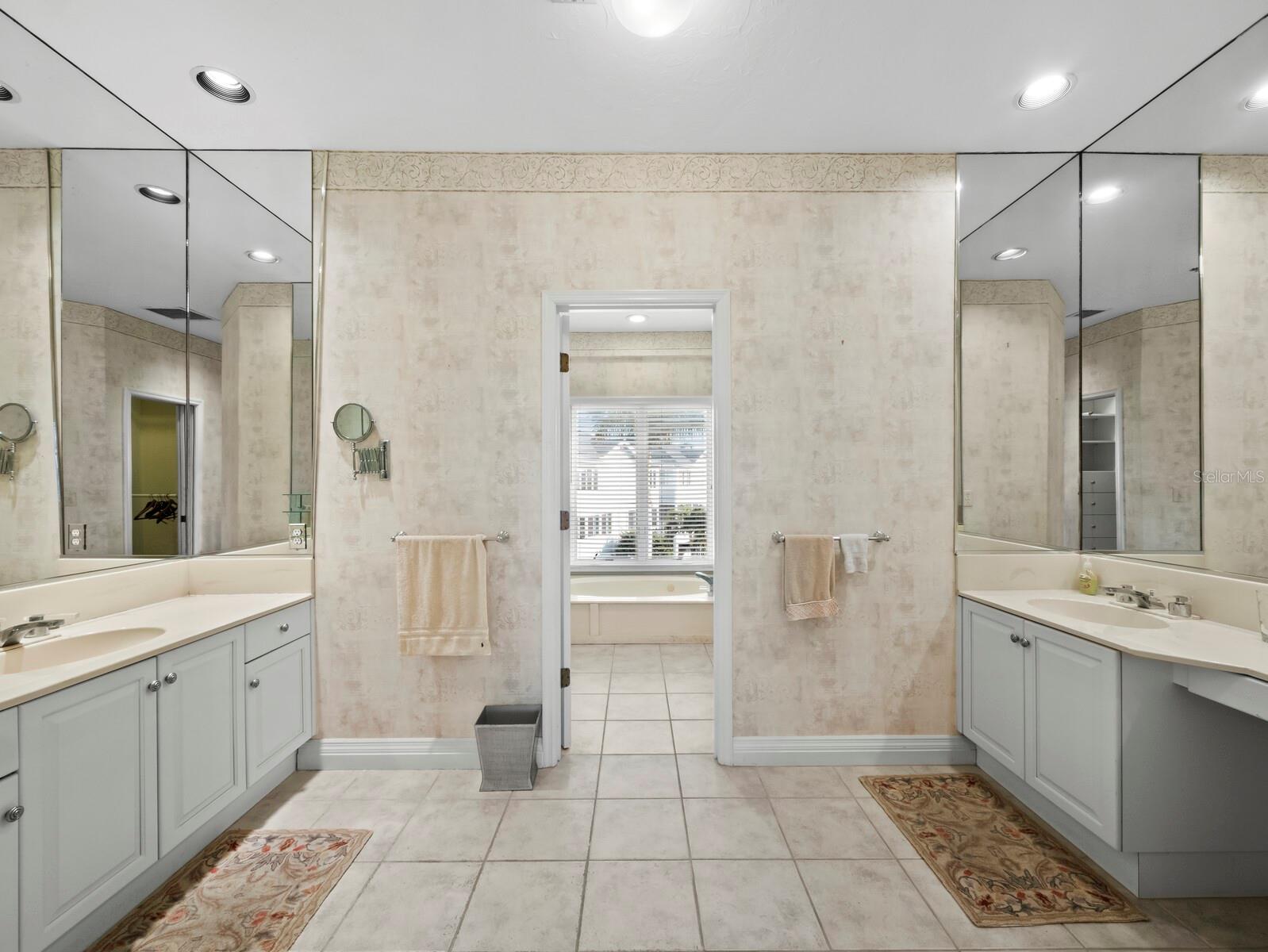 836 EVERGREEN WAY — photo 36