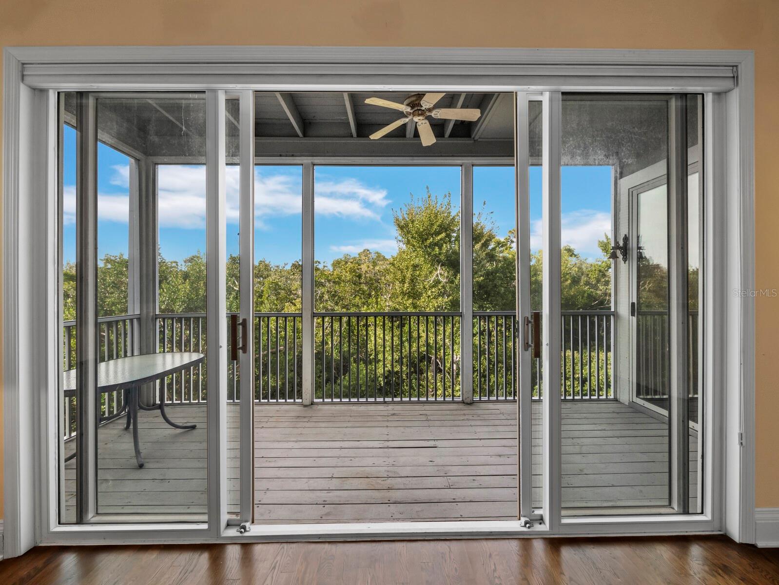 836 EVERGREEN WAY — photo 8