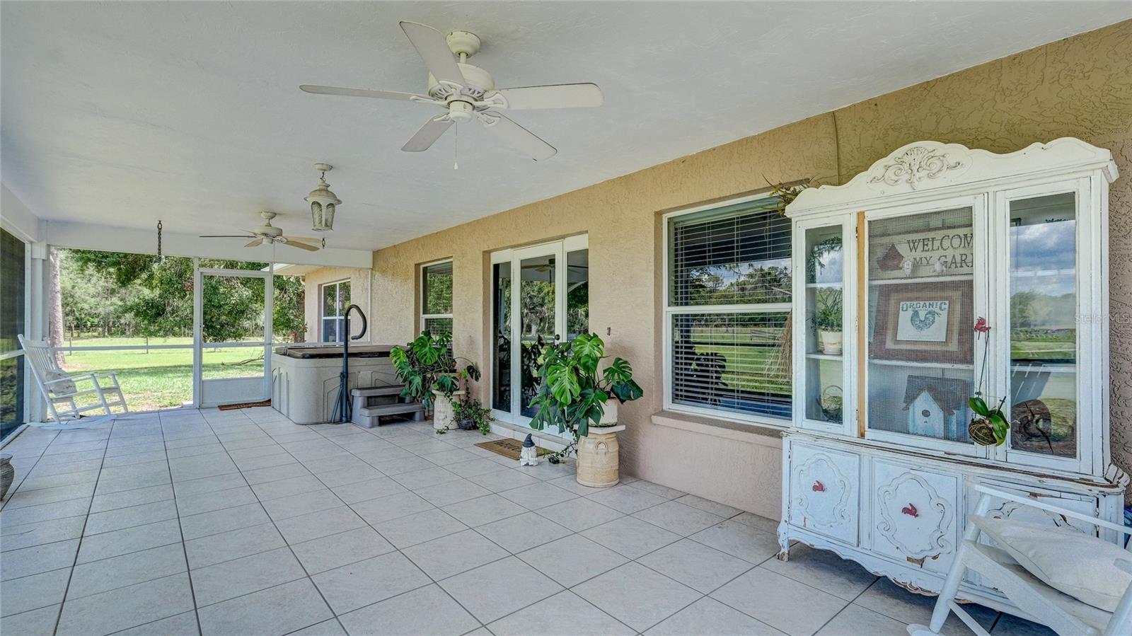 560 OAKFORD RD — photo 12
