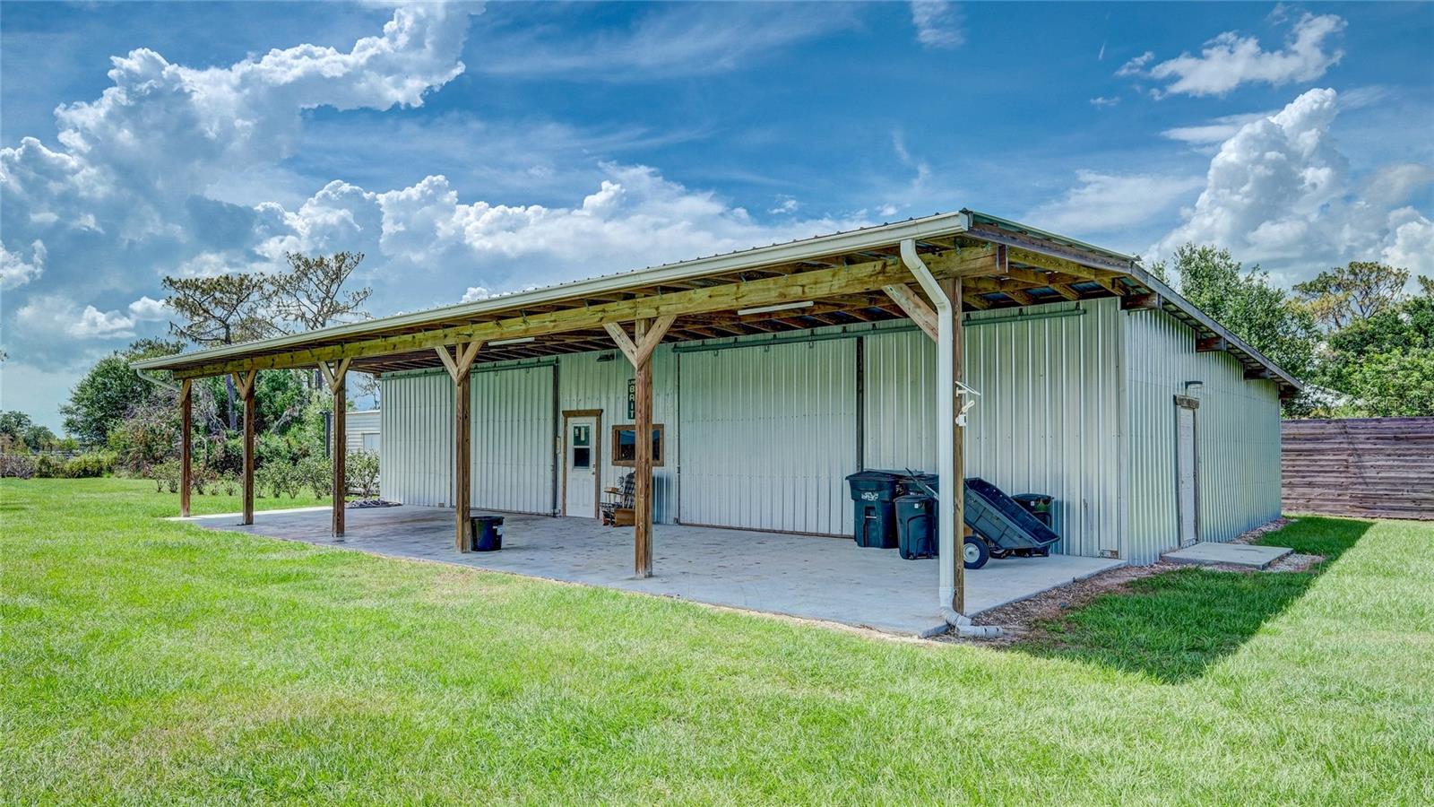 560 OAKFORD RD — photo 35