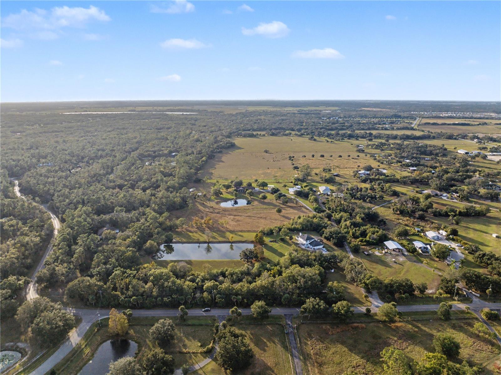 560 OAKFORD RD — photo 42